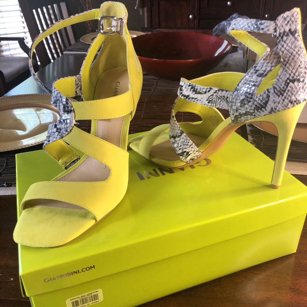 New, never worn Lime heels